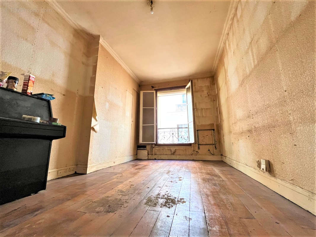 Appartement à PARIS-11E