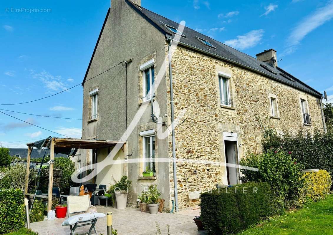 Maison à LE MOLAY-LITTRY