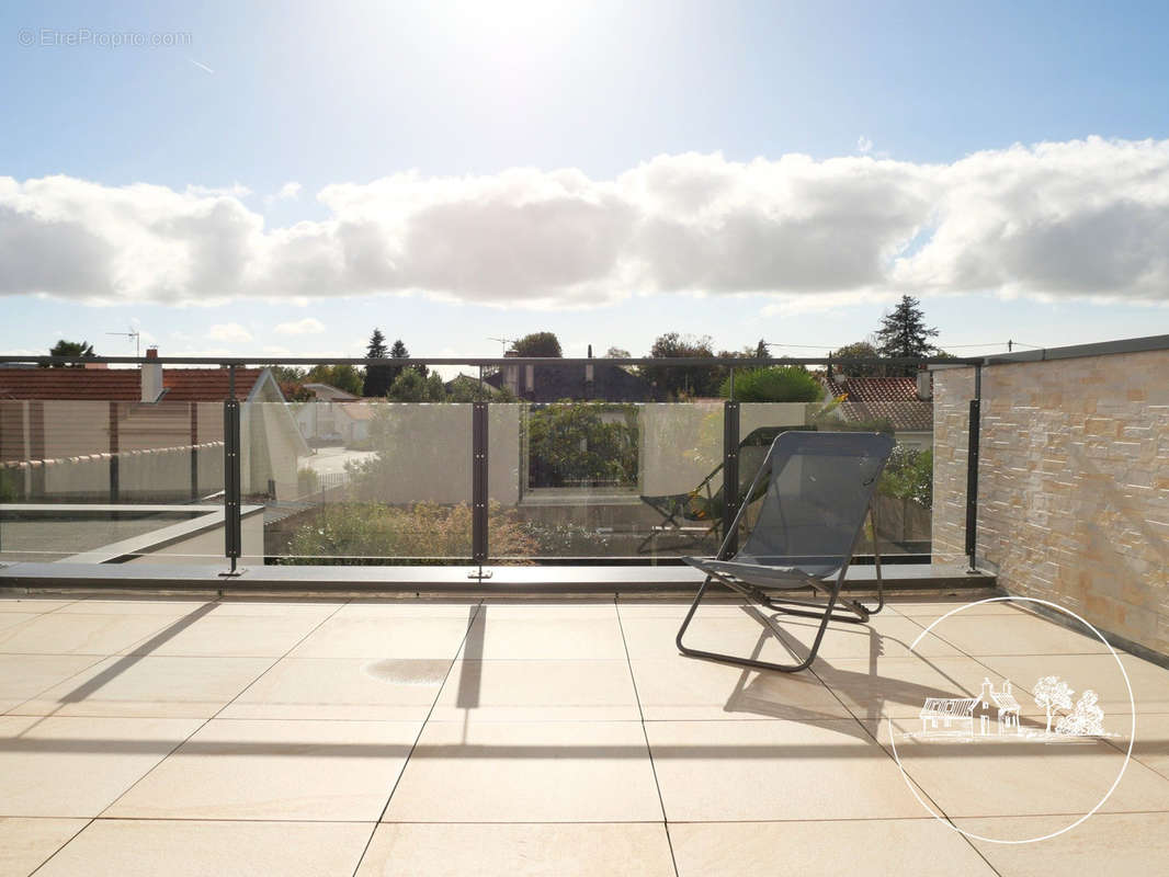 toît terrasse - Maison à BOUAYE