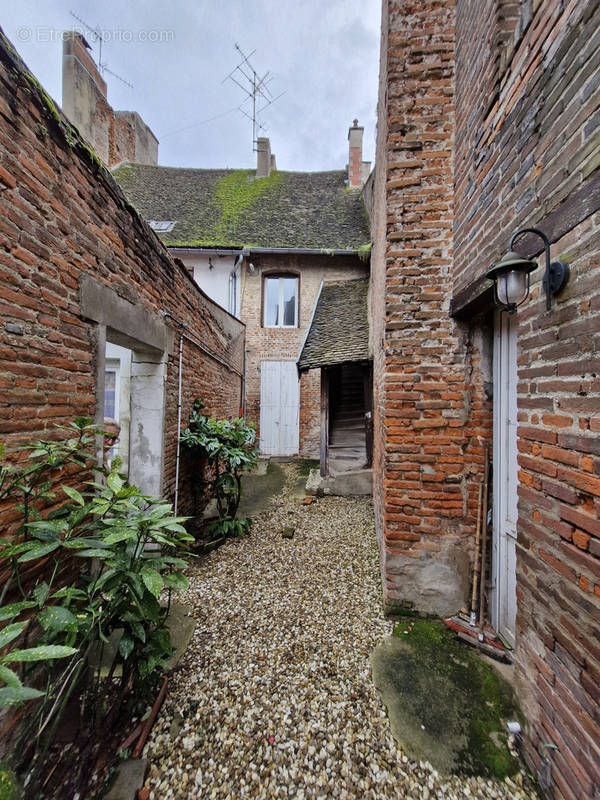 Appartement à SEURRE