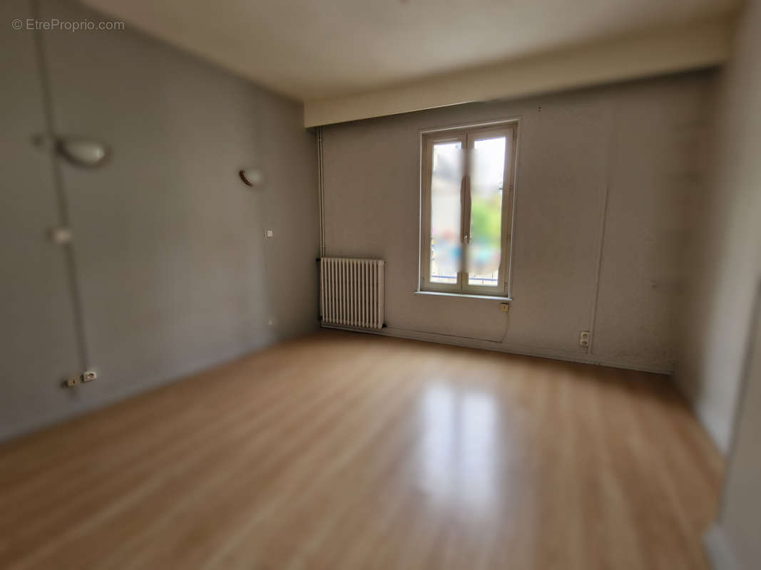 Appartement à SEURRE