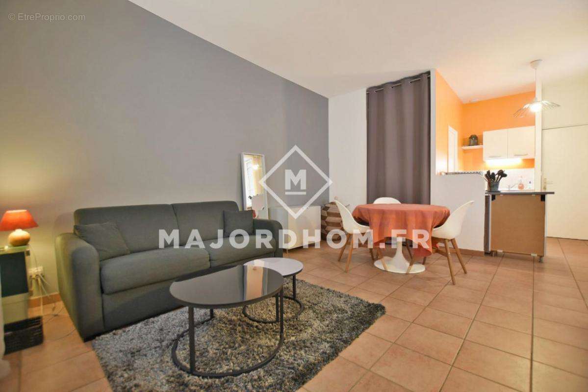 Appartement à MARSEILLE-2E