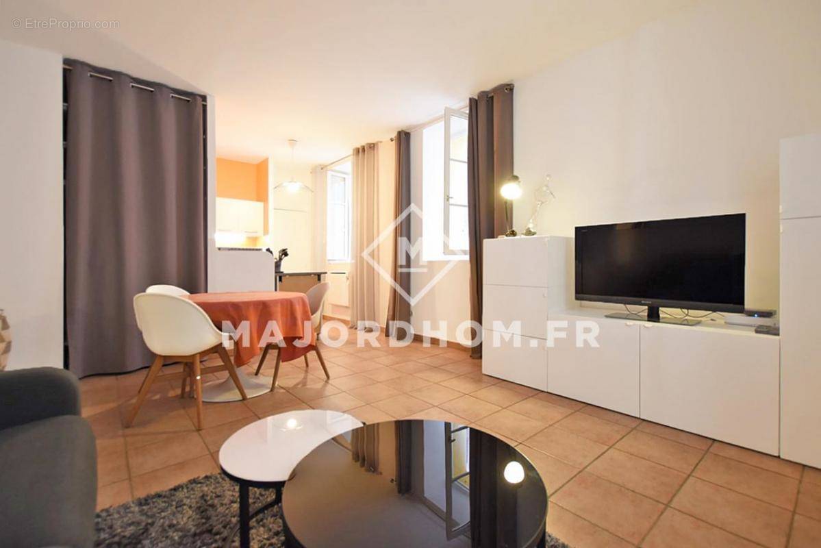 Appartement à MARSEILLE-2E