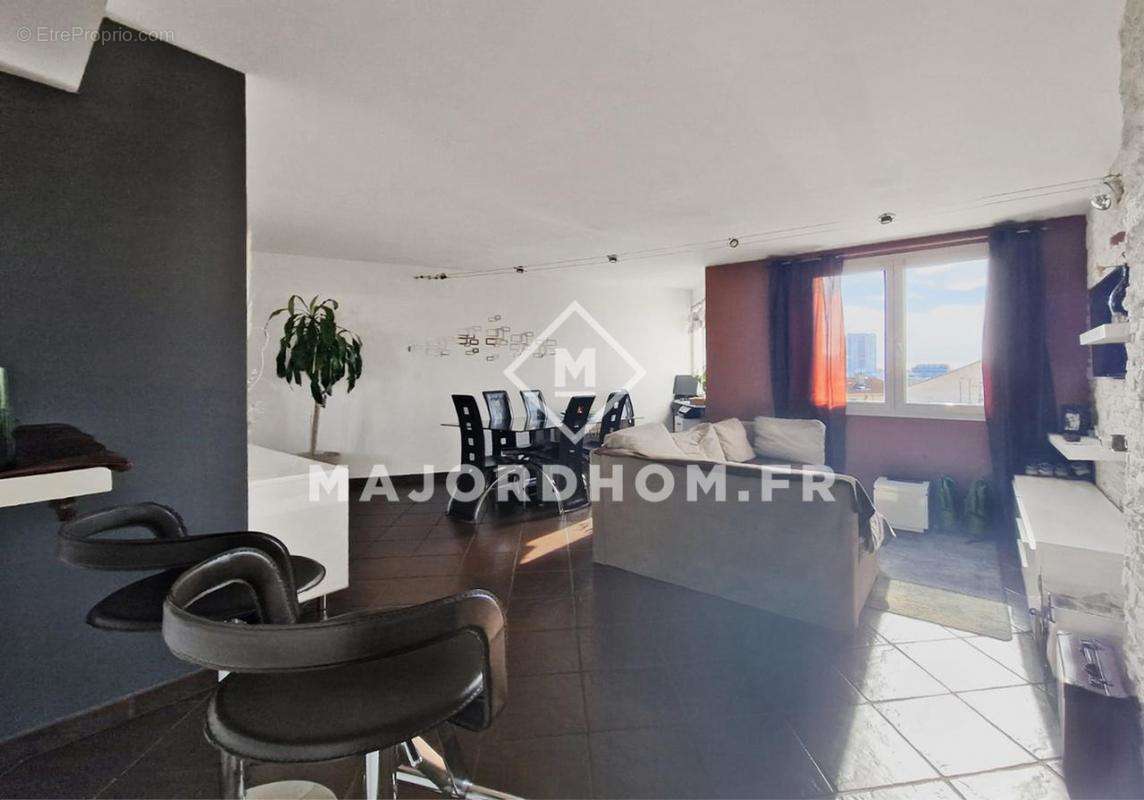 Appartement à MARSEILLE-8E