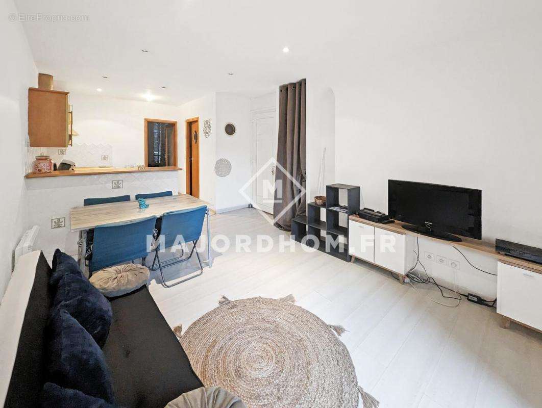 Appartement à MARSEILLE-5E