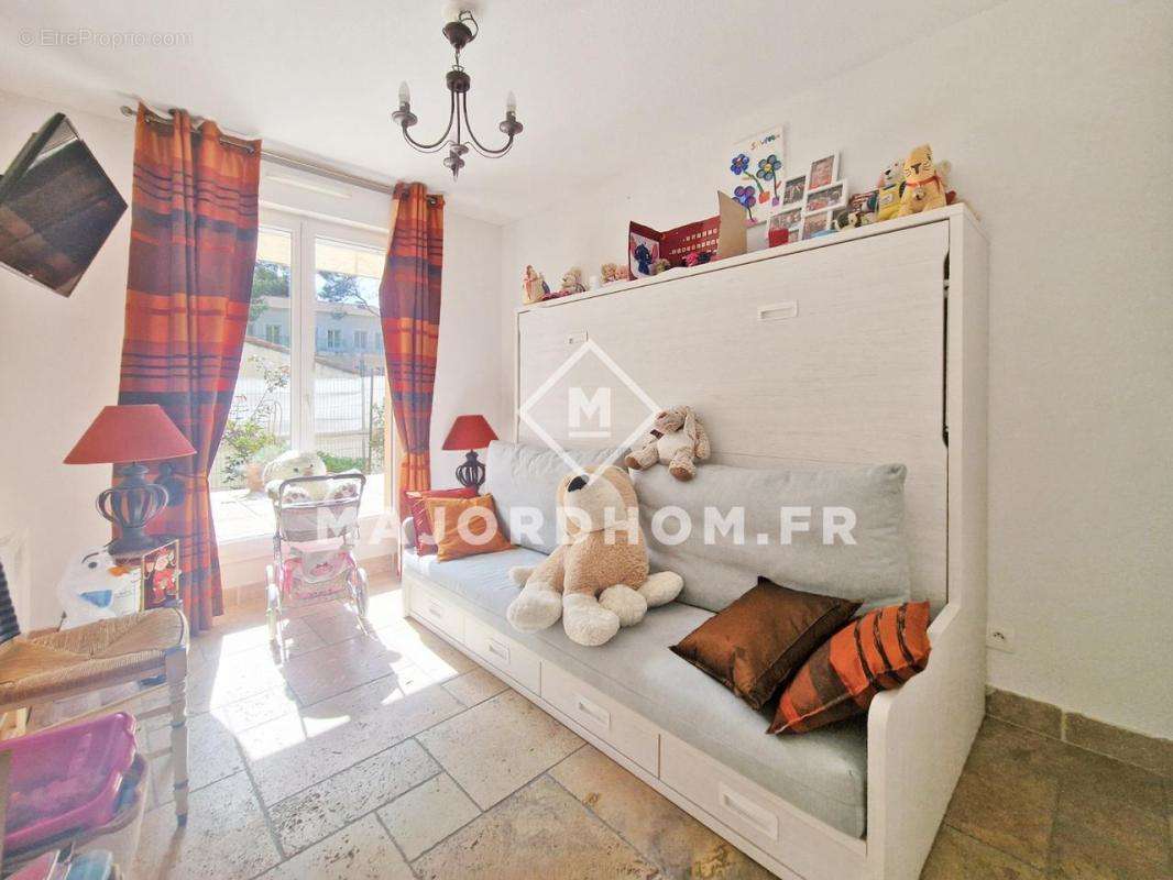 Appartement à MARSEILLE-9E