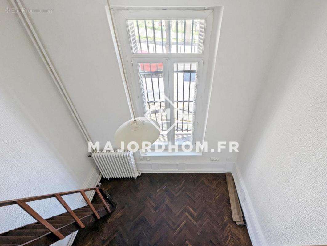 Appartement à MARSEILLE-1E