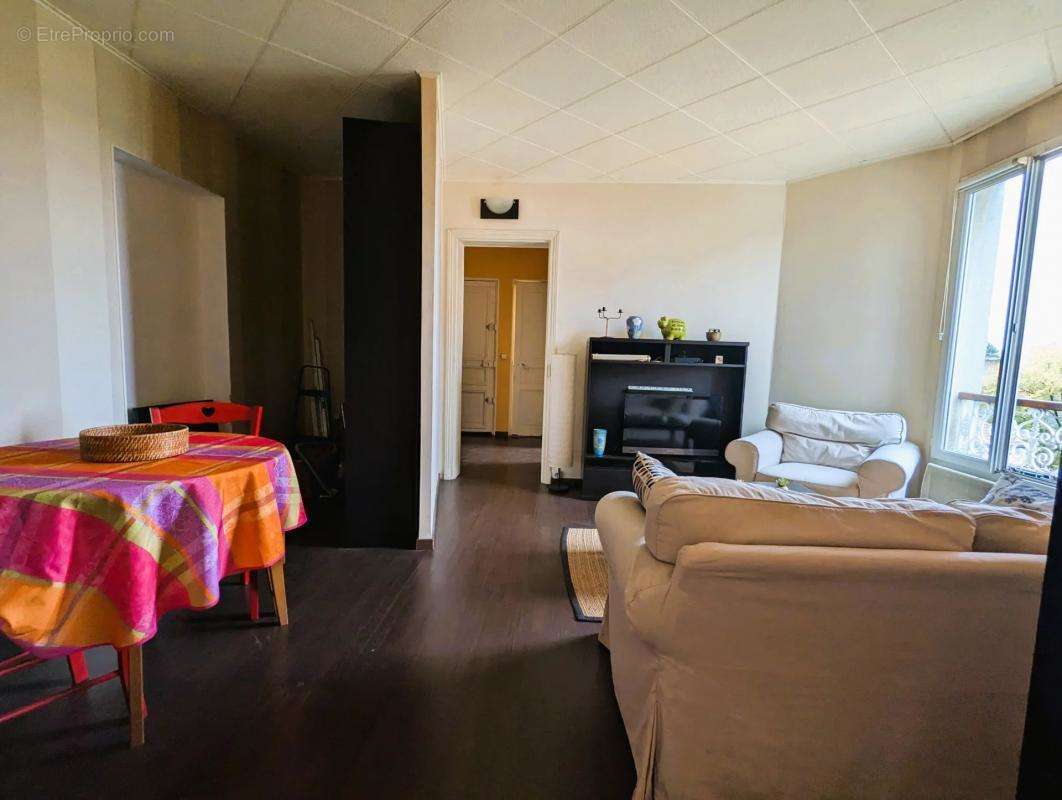 Appartement à SAINT-DENIS