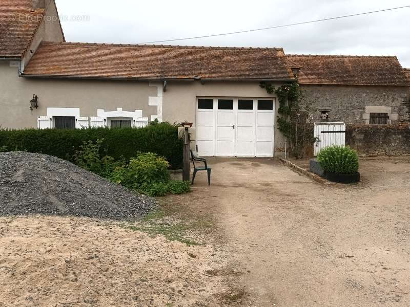 Maison à BRIGUEIL-LE-CHANTRE