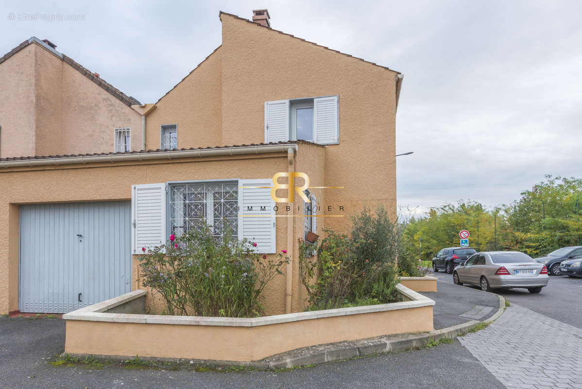 Maison à CERGY