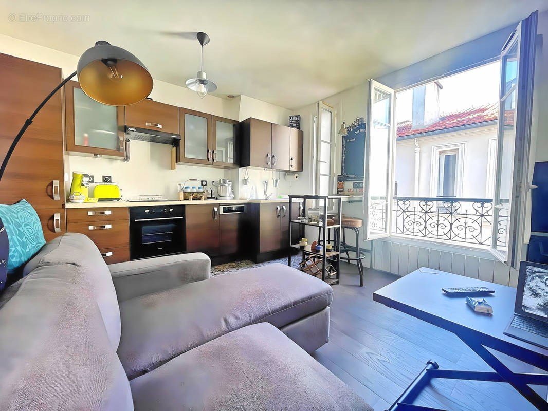 Appartement à PARIS-11E