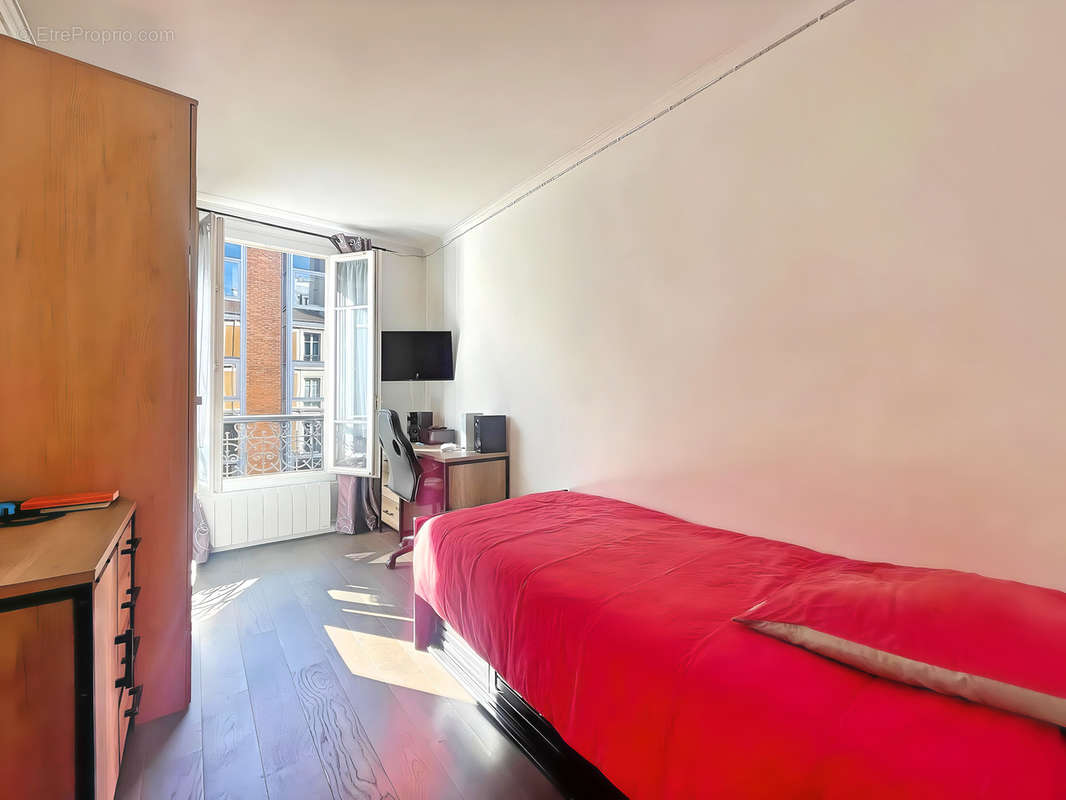 Appartement à PARIS-11E