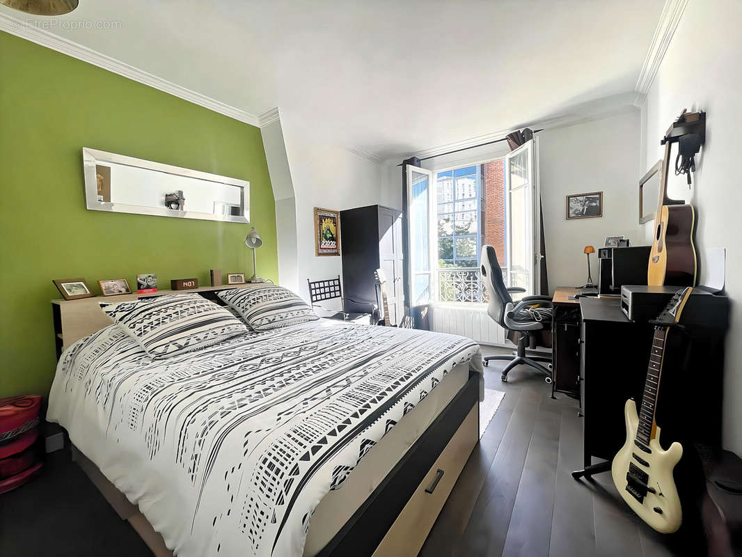 Appartement à PARIS-11E