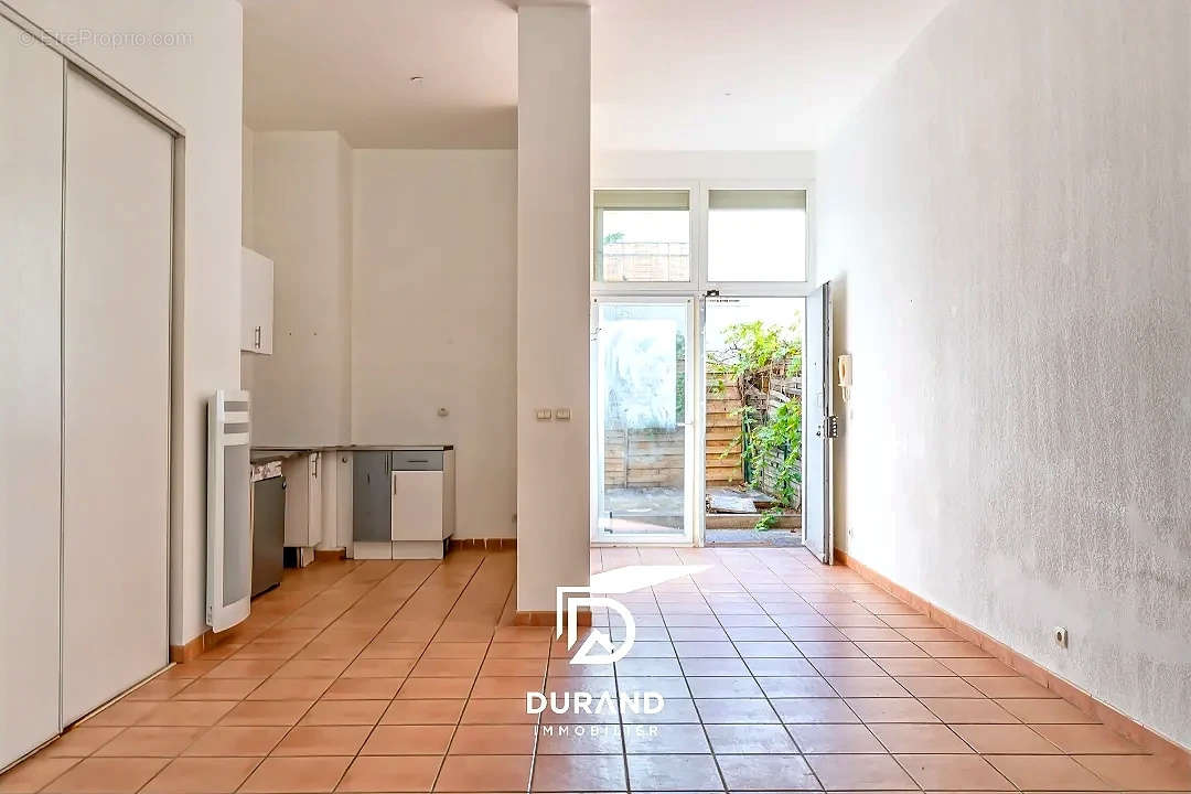 Appartement à MARSEILLE-2E