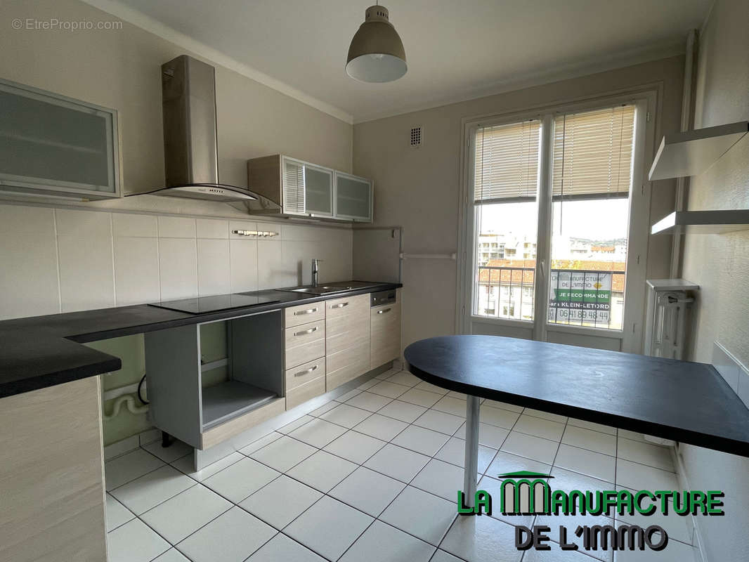 Appartement à SAINT-ETIENNE