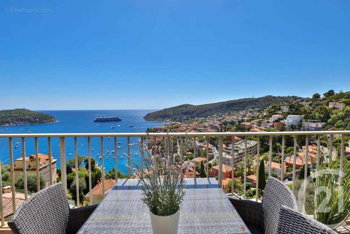 Appartement à VILLEFRANCHE-SUR-MER