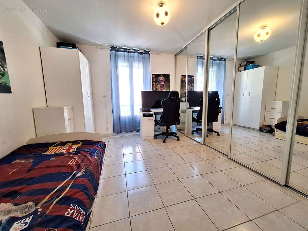 Appartement à MARSEILLE-10E