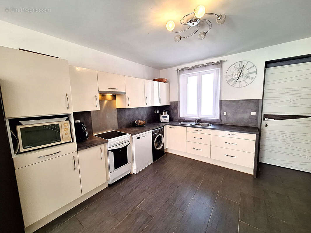 Appartement à MARSEILLE-10E