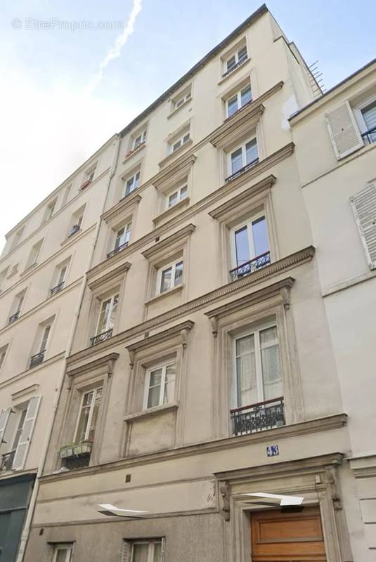 Appartement à PARIS-17E