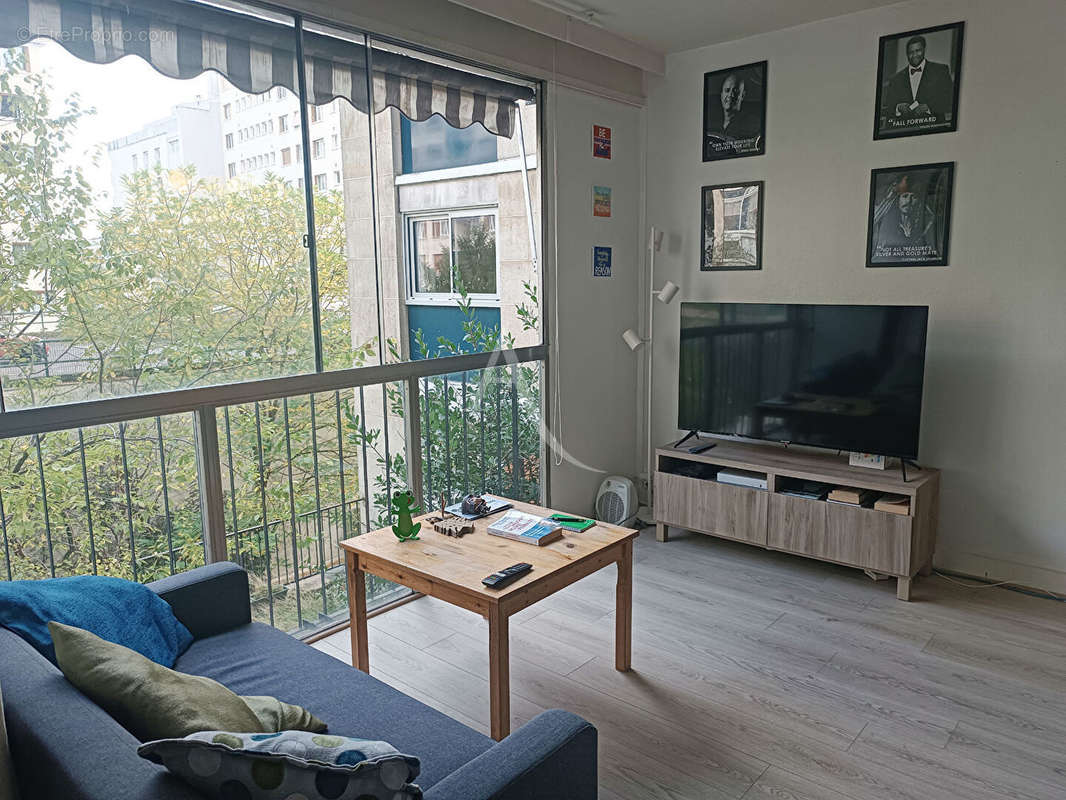 Appartement à PARIS-20E