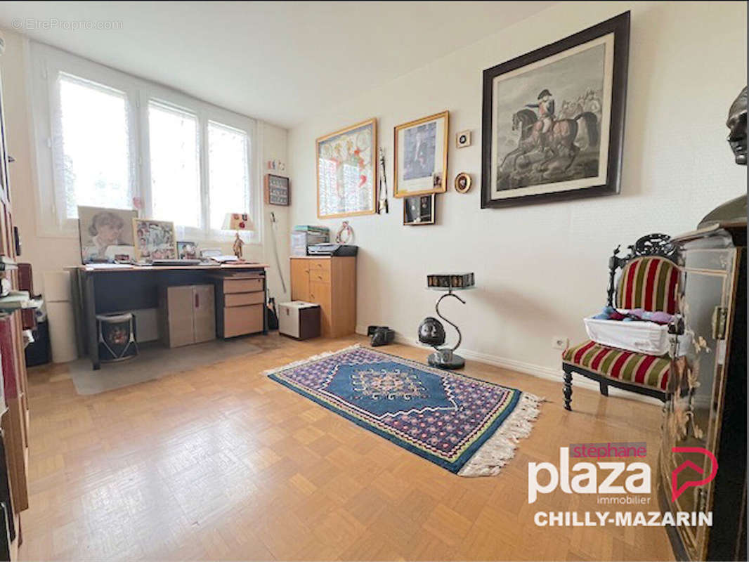 Appartement à CHILLY-MAZARIN