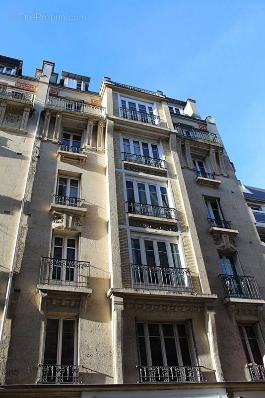 Appartement à PARIS-15E