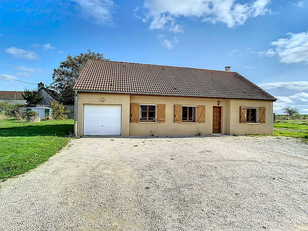 Maison à SAINT-LOUP-GEANGES