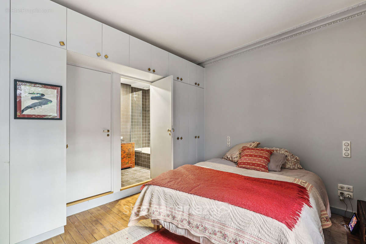 Appartement à PARIS-5E