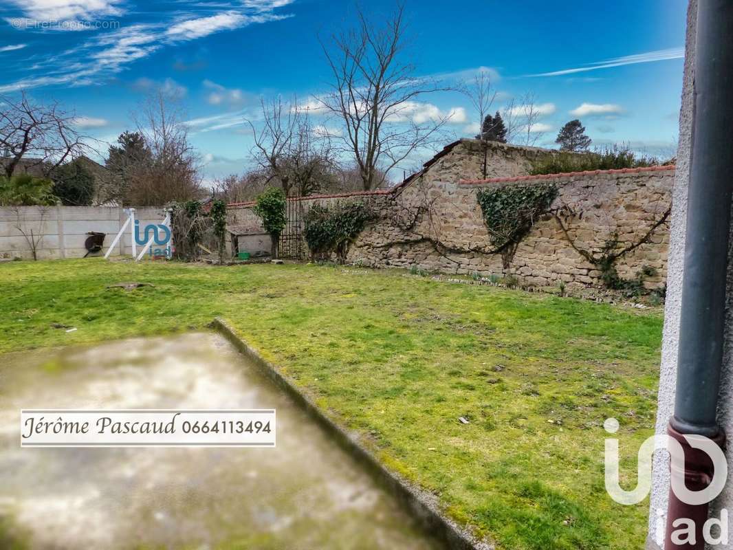 Photo 8 - Appartement à SAINT-SULPICE-LES-FEUILLES