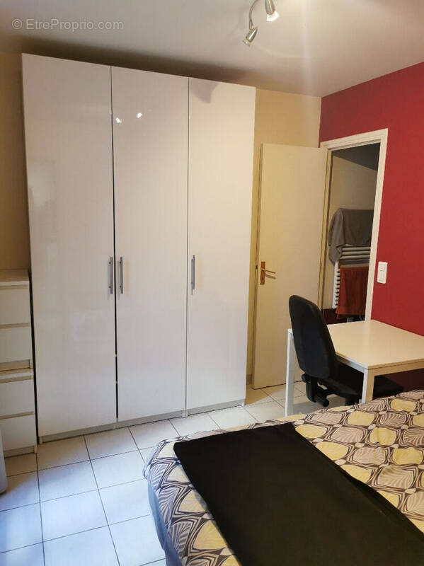 Appartement à PARIS-20E