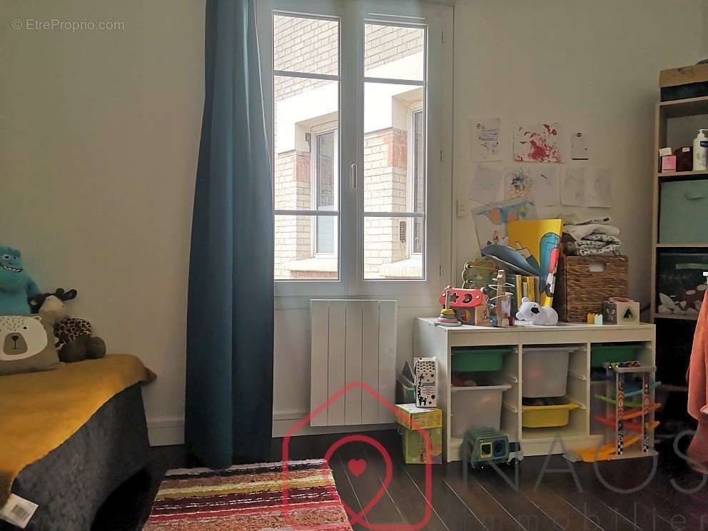 Appartement à PARIS-20E