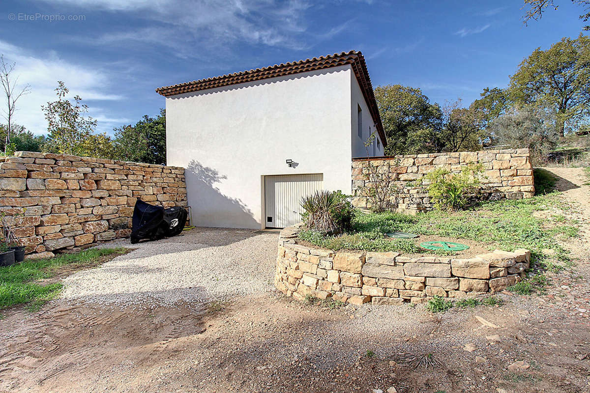 Maison à FIGANIERES