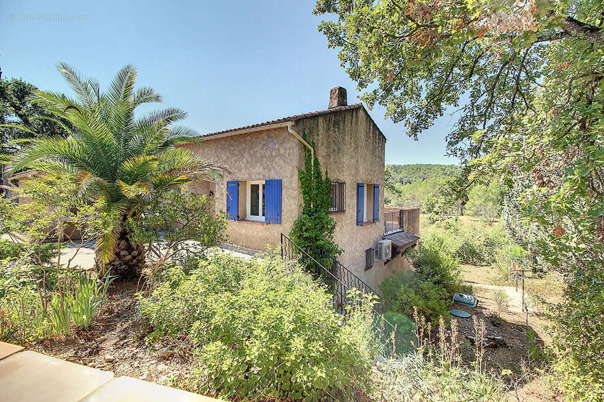 Maison à LORGUES