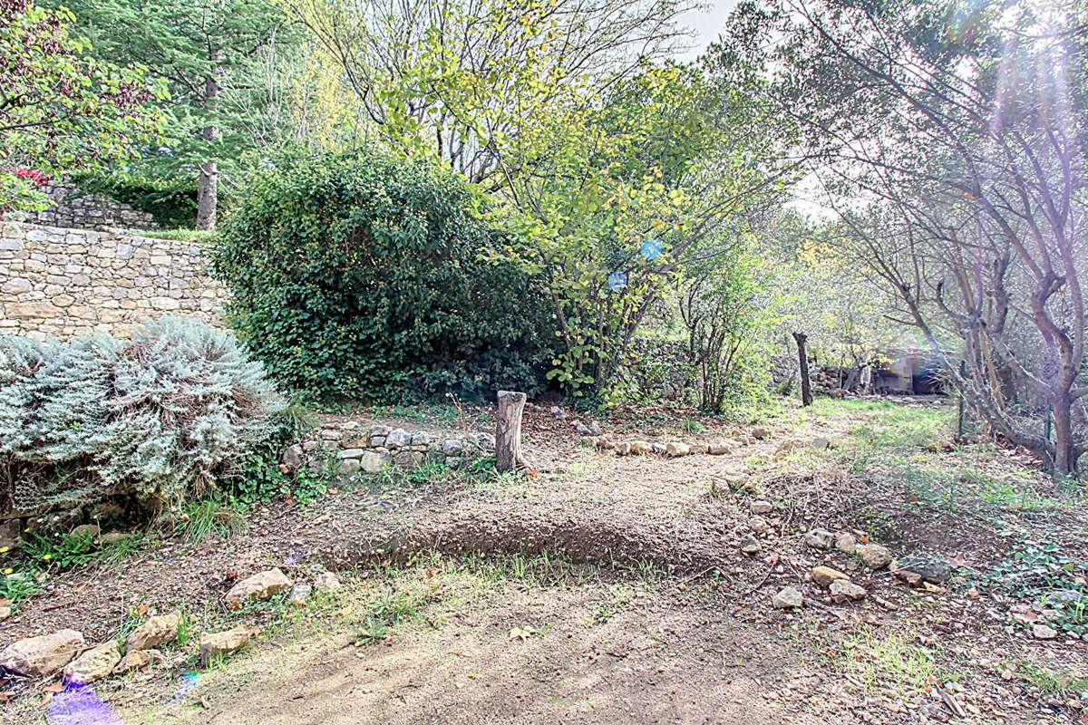 Maison à MONTFERRAT