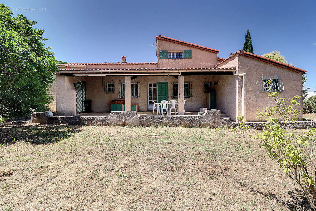 Maison à TRANS-EN-PROVENCE