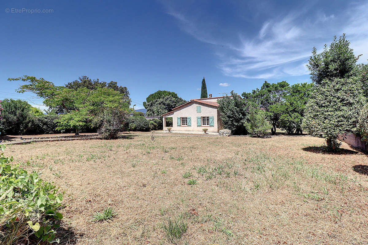 Maison à TRANS-EN-PROVENCE