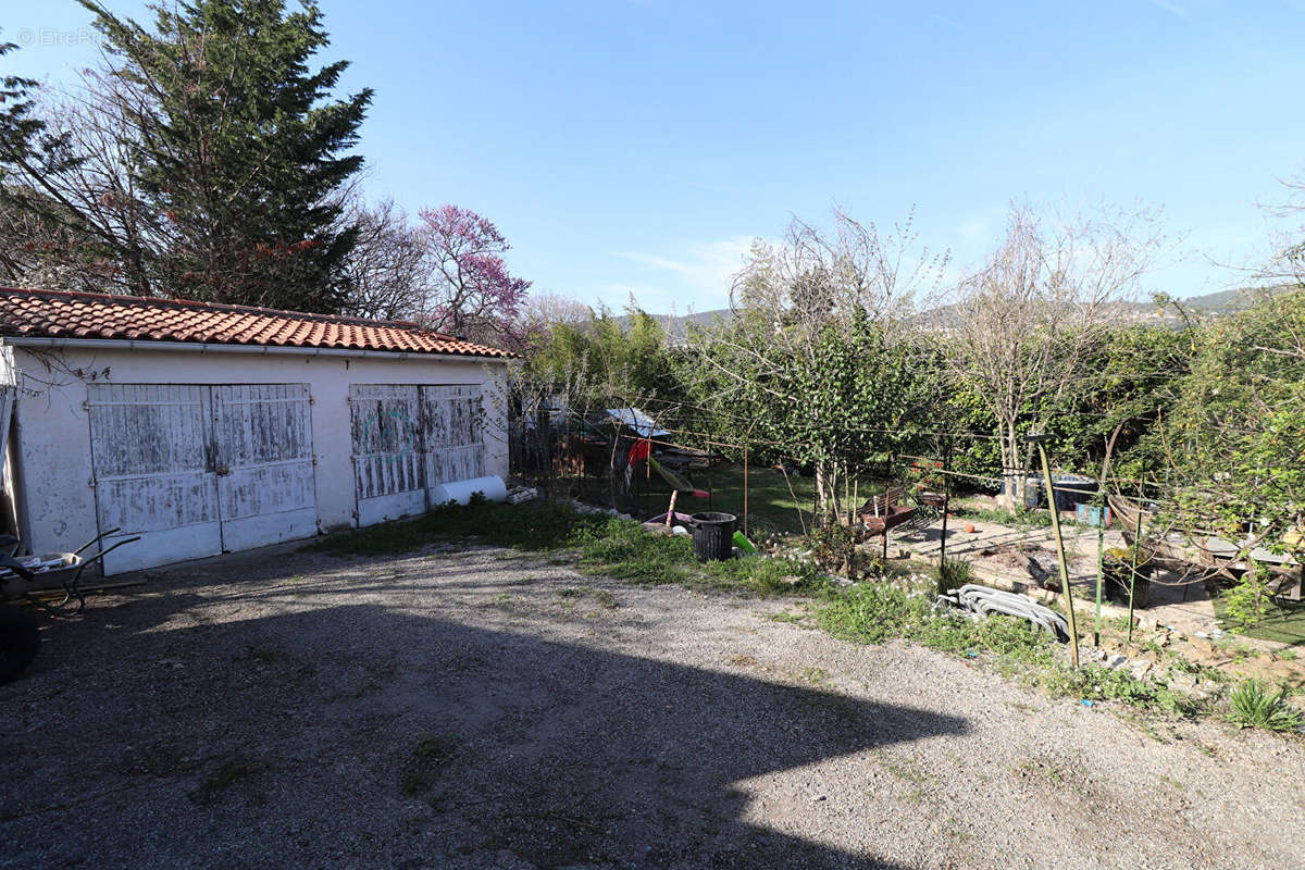 Terrain à DRAGUIGNAN