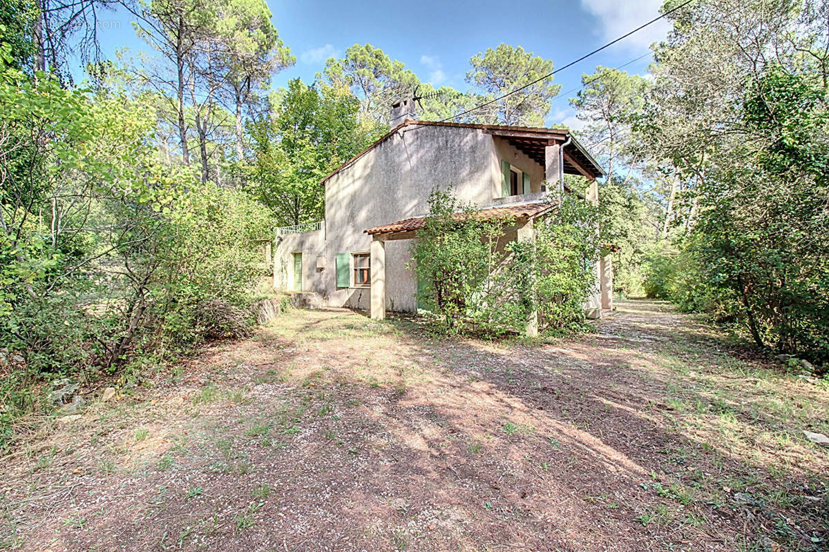 Maison à LORGUES