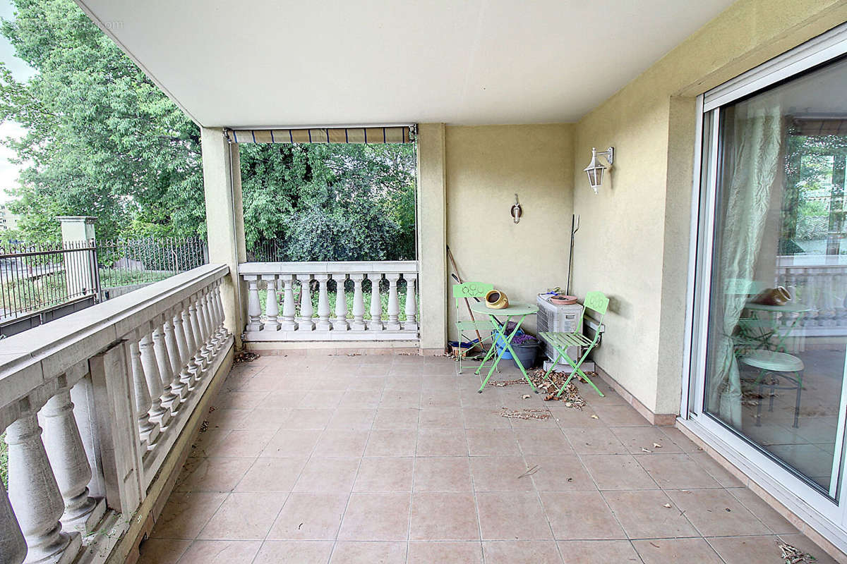 Appartement à DRAGUIGNAN