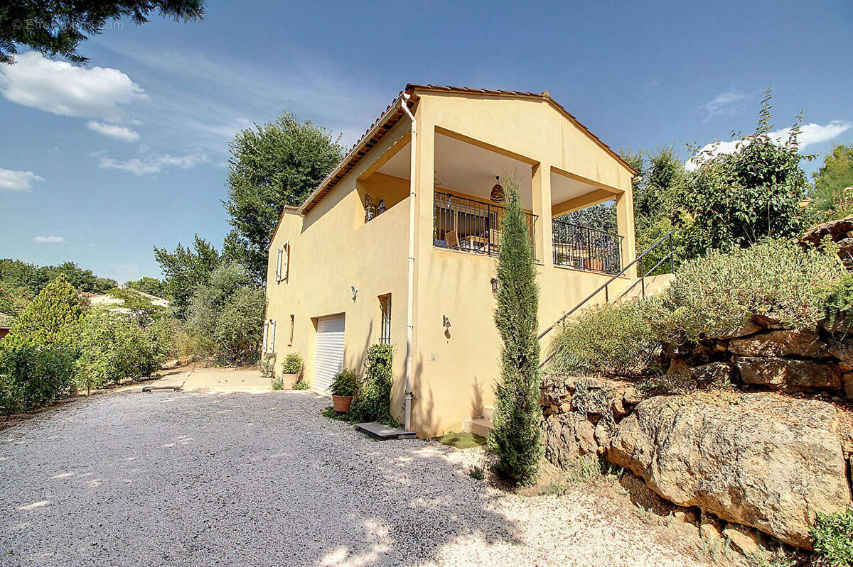 Maison à LORGUES