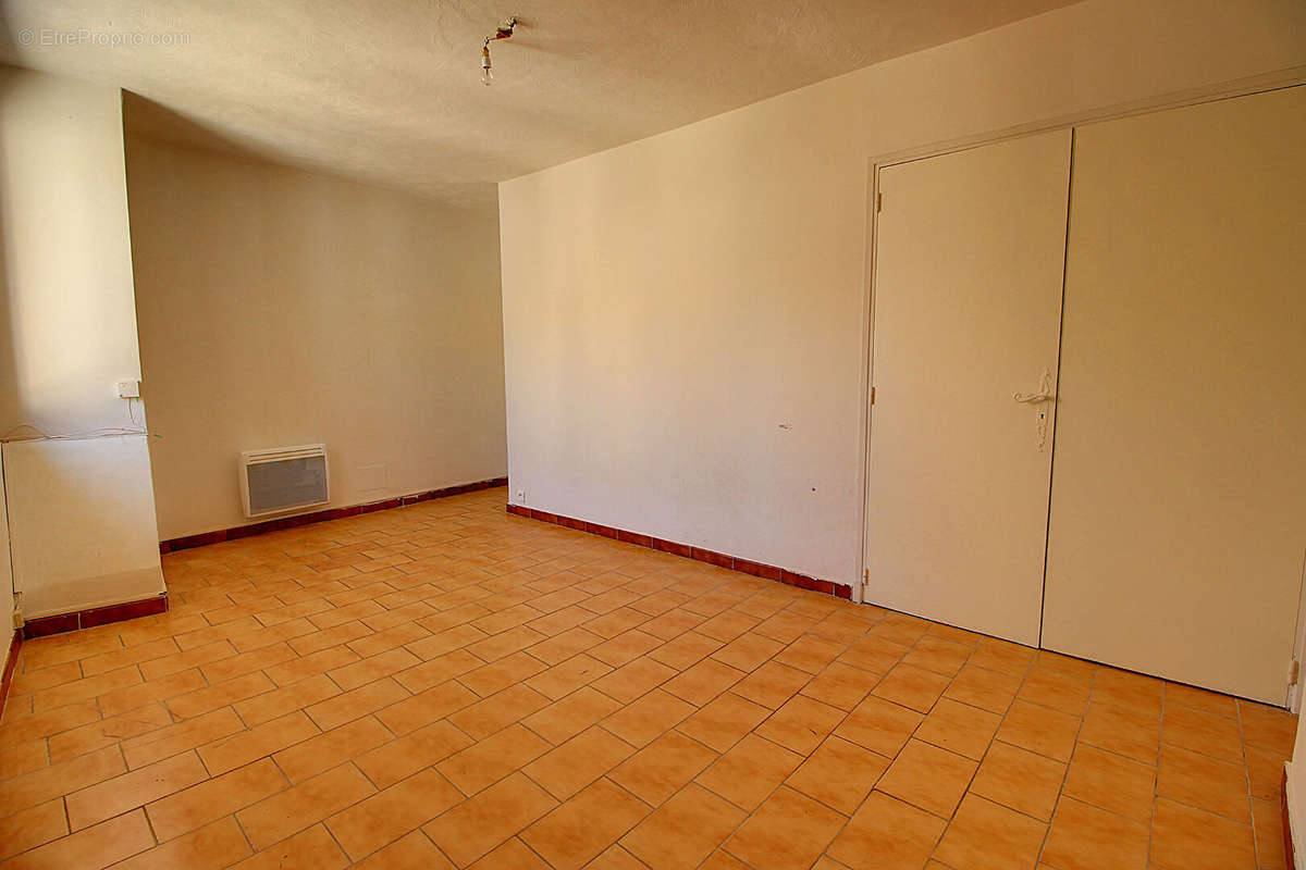 Appartement à AMPUS