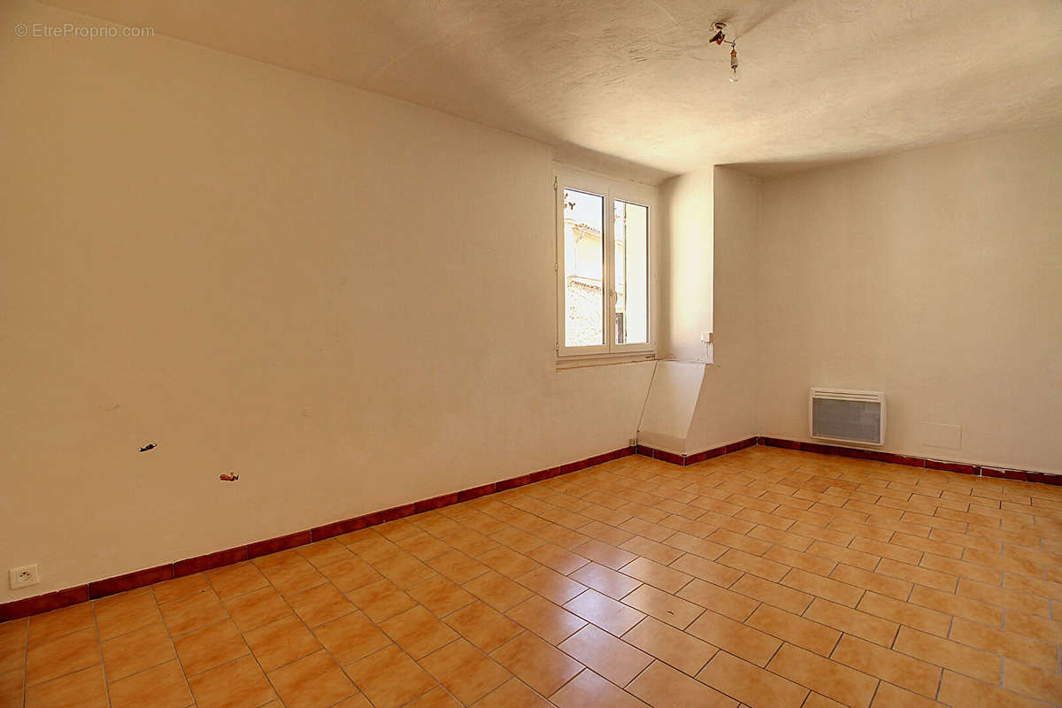 Appartement à AMPUS