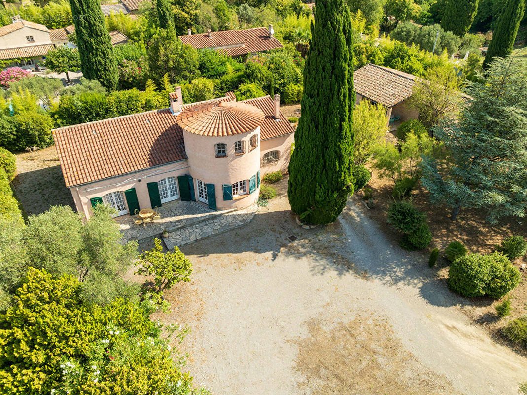 Maison à LORGUES