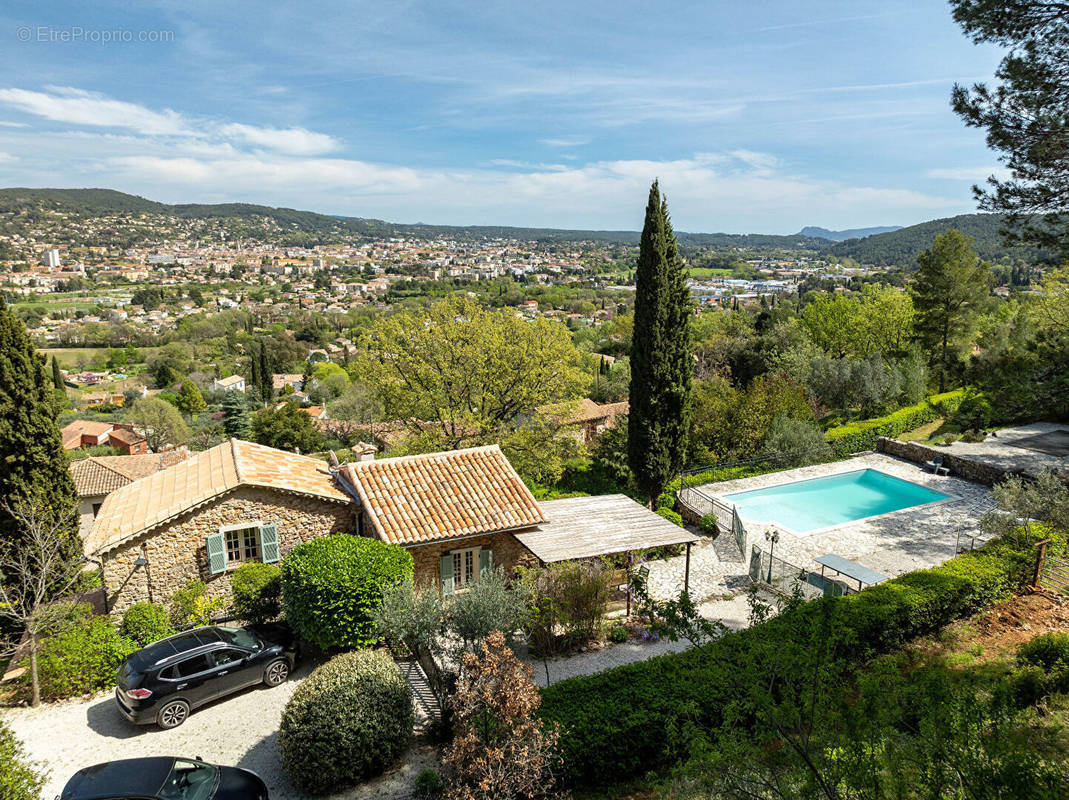 Maison à DRAGUIGNAN