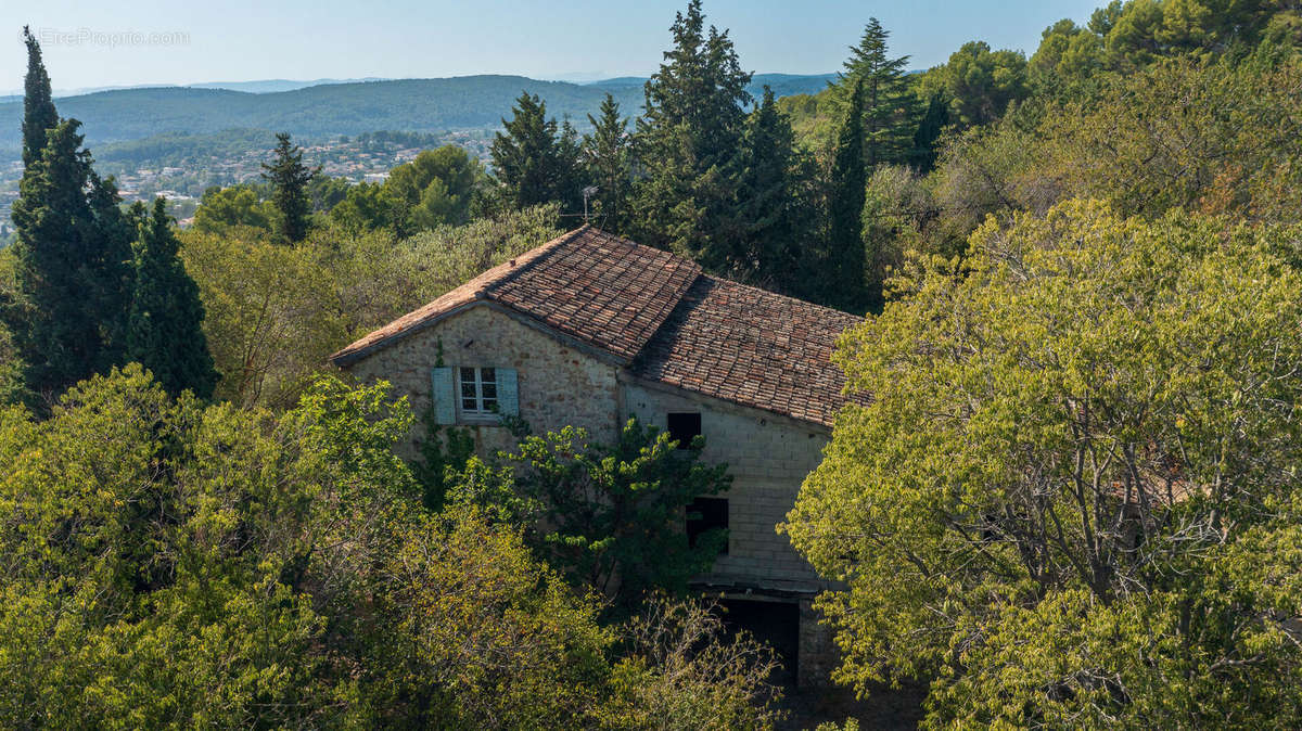 Maison à DRAGUIGNAN