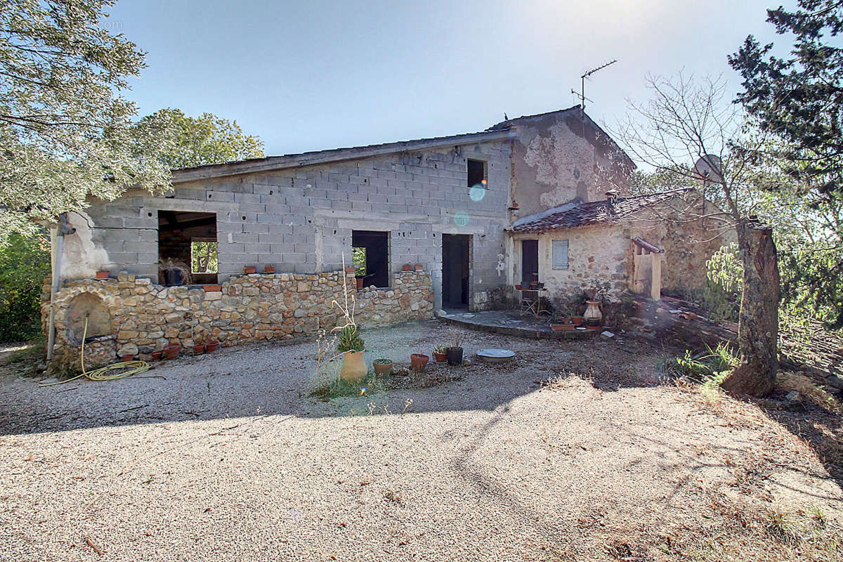 Maison à DRAGUIGNAN