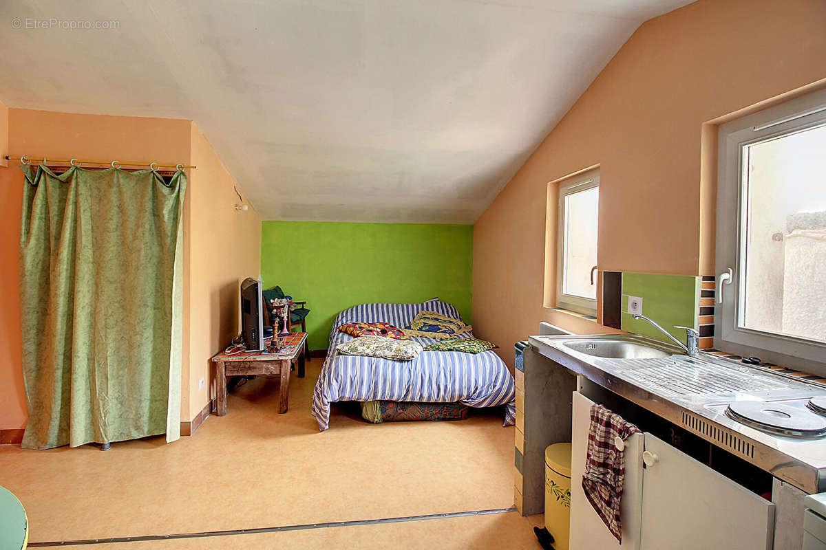 Appartement à VILLECROZE