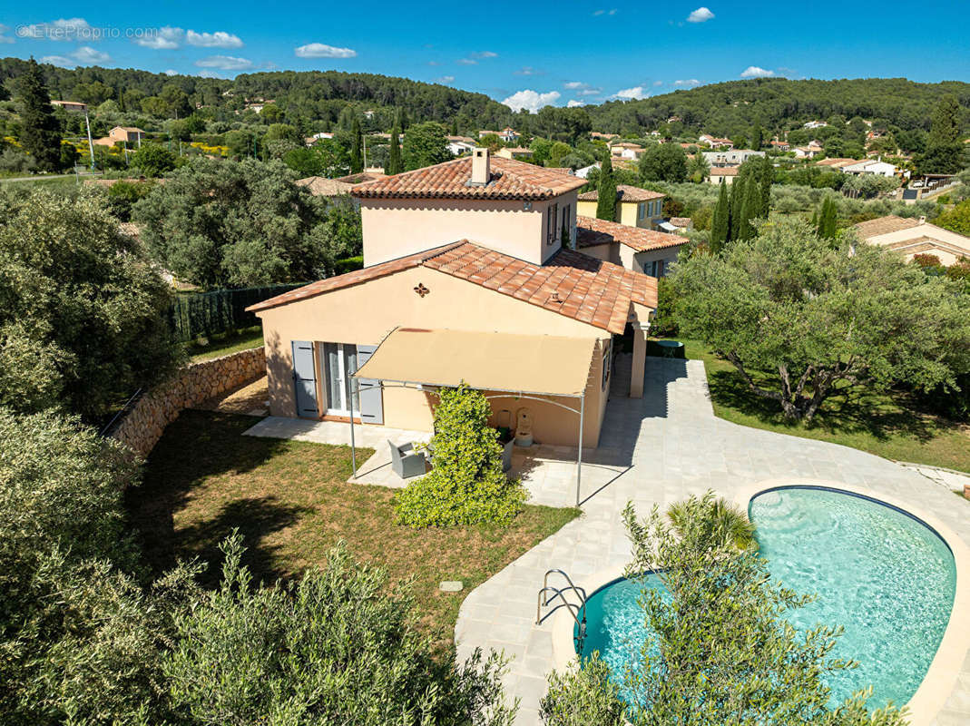 Maison à LORGUES