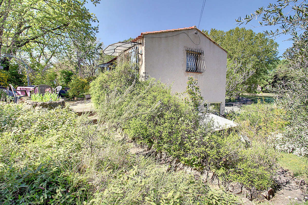 Maison à SAINT-ANTONIN-DU-VAR