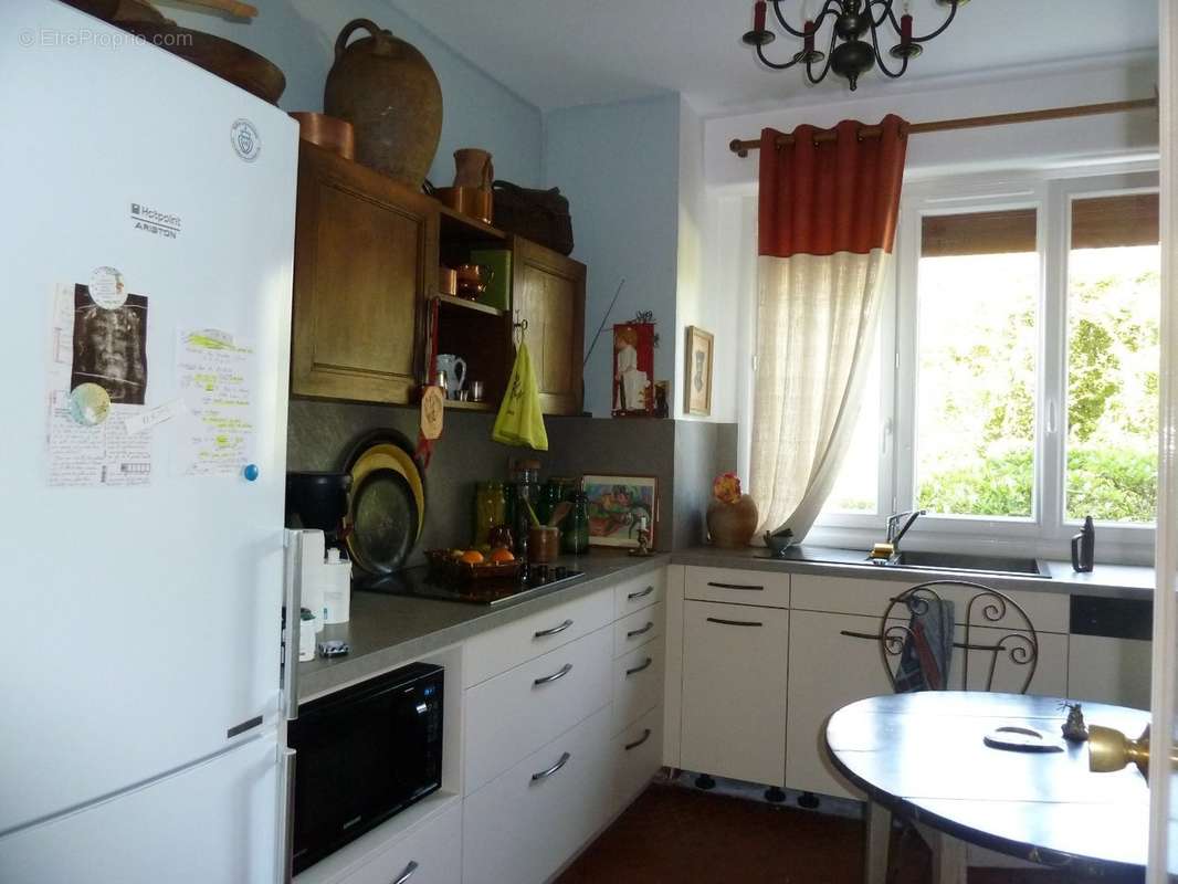 Appartement à AVRILLE